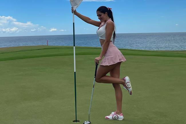 En este momento estás viendo Sandritta, la golfista influencer nº 1 de España, visita el PGA Ocean’s 4 en República Dominicana